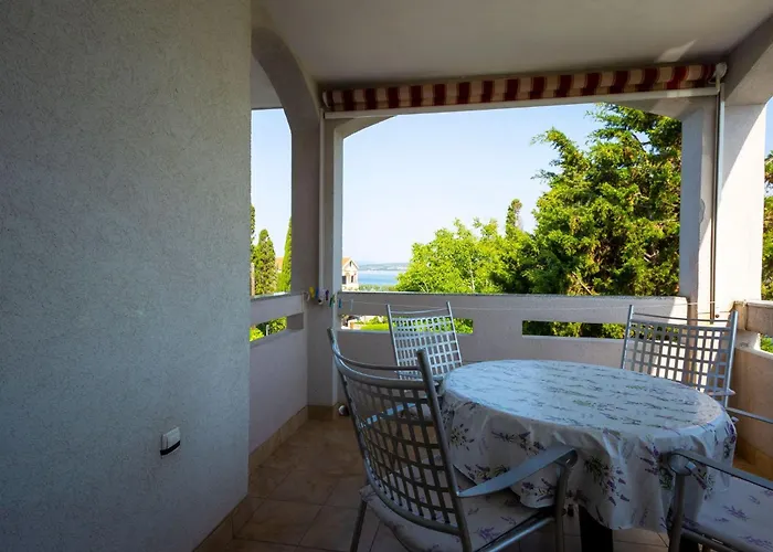 Buka Calm Ii By Interhome