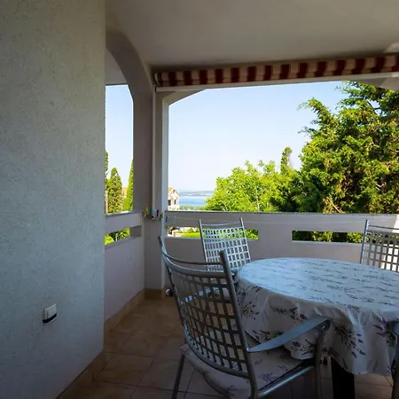 Buka Calm Ii By Interhome